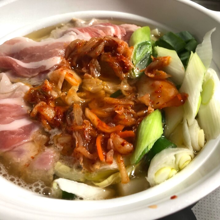 豚キムチ味噌煮込みうどん❤️熱々スタミナアップ